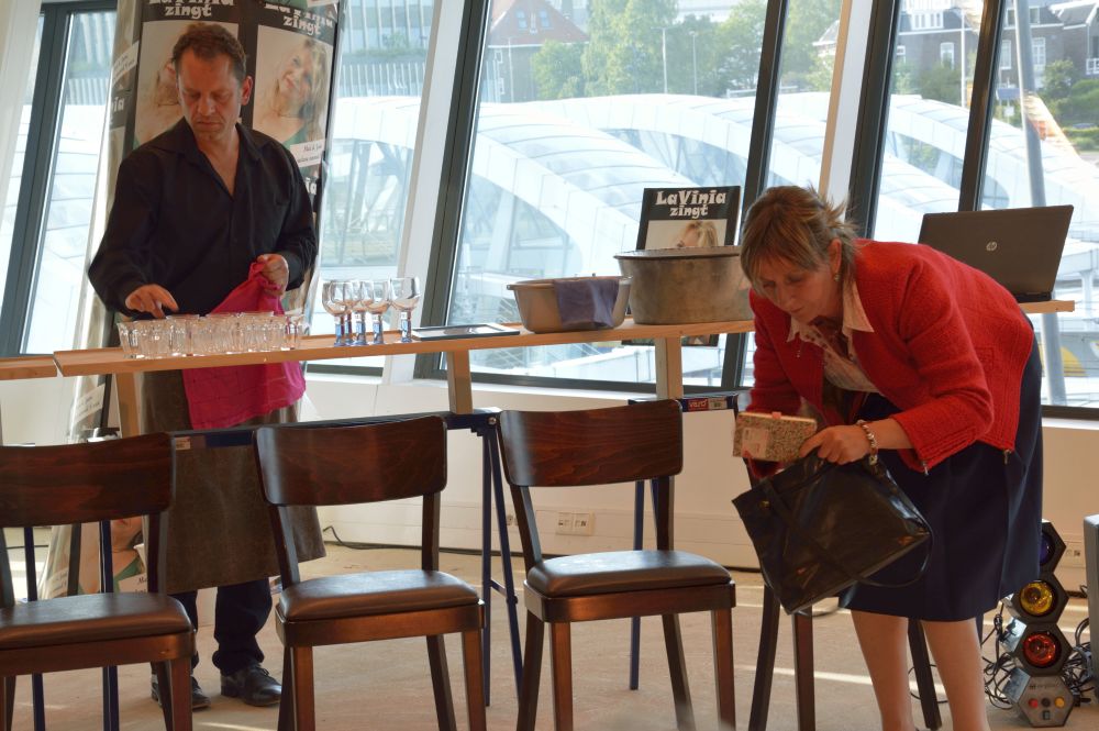 Impressie 1 van voorstelling: Gif