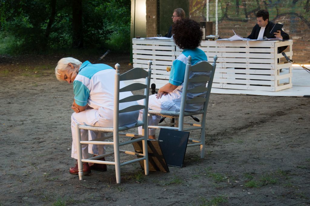 Impressie 5 van voorstelling: Lucy - een monst